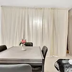 10 Min From Milan Linate-Private Garage