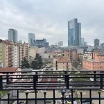 Enjoy Milano Skyline