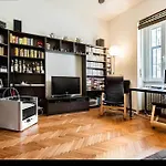 Entire Home/Apt In Milan Near Fairs And Navigli