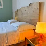 Lr Deluxe Apartments - San Babila Cozy Home