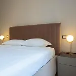 Big Apartment Close To Bocconi / Humanitas / Ieo