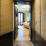 Case Ospitali, Ks-Suites