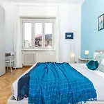 Joivy Lovely Family Apt For 7 Near San Lorenzo Columns