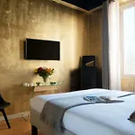 Riviere Private Rooms At The Park