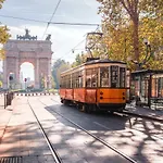 Exclusive 3 Bedrooms Apartment Near Duomo