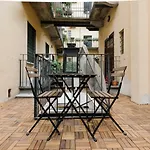 Luxury Central Loft