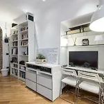 Beautiful And Happy Flat In Milan Center
