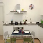 Laura\'S Home - I Navigli Che Vorrei