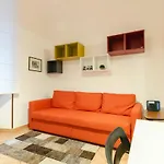 Cozy Central Flat - Porta Romana - Duomo