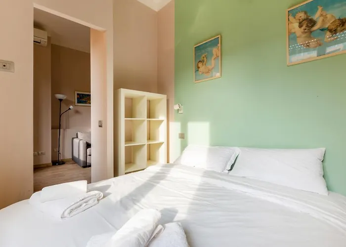Garibaldi District Cosy Studio