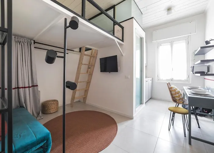 Naviglio Pavese Studio Apartment