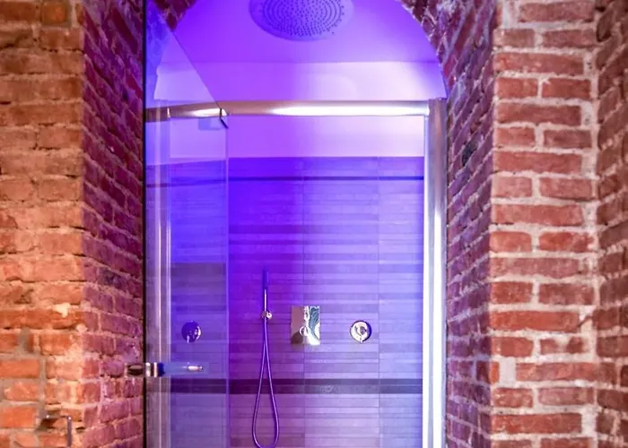 Luxury Apartment In Milan Center