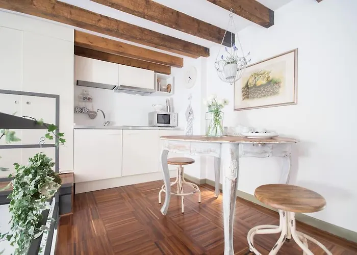Romantic Loft Porta Venezia Milan