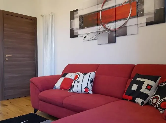 Bellissimo Appartamento Zona 8 Milano