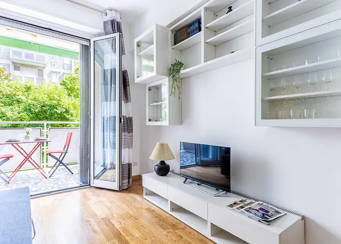 Joivy Adorable Flat With Balcony