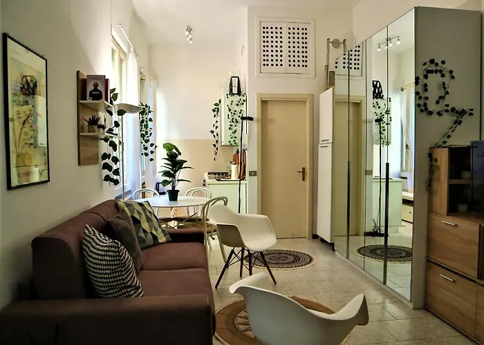 - La Casa Delle Meraviglie -Navigli Edition-