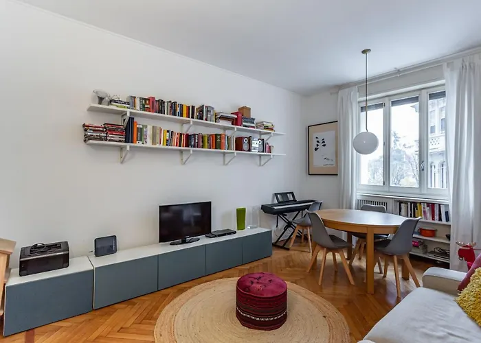 Piazza Aspromonte & M1 Loreto Cozy Apartment
