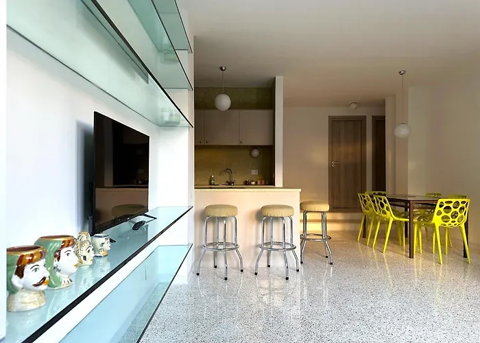 Navigli Apartments