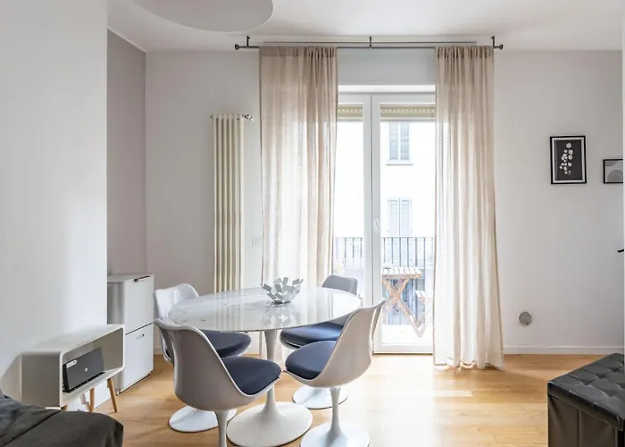 Easylife - Sofisticato Monolocale Con Terrazzino Nel Cuore Di Porta Venezia