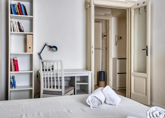 Joivy Chic 1 Bed Flat