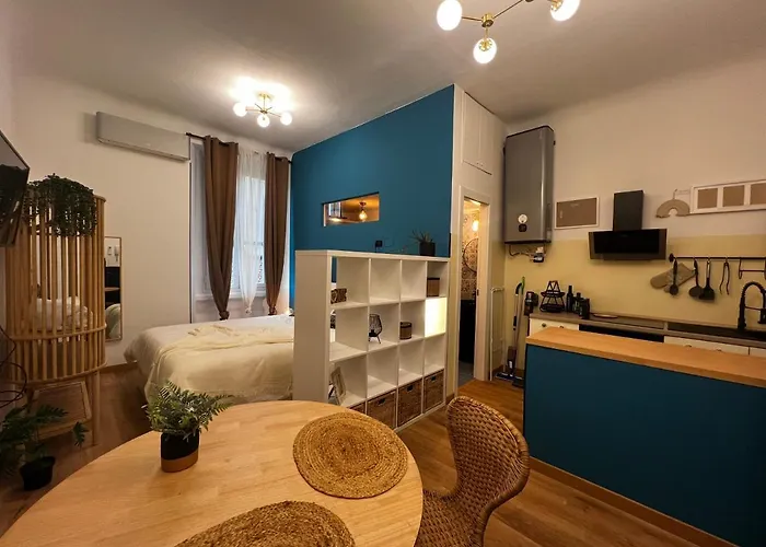 Regina Milano Ai Navigli - Sky Tv, Wifi And Breakfast Box