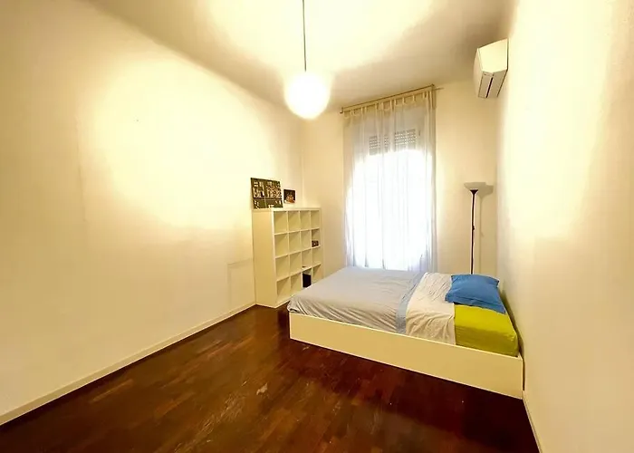 Modern Pretty Apartment Near Isola Zone
