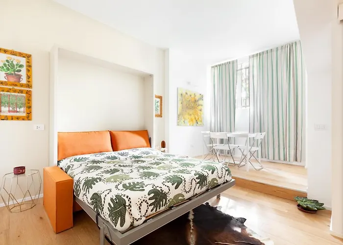 Fashion And Modern Home Fashion Area