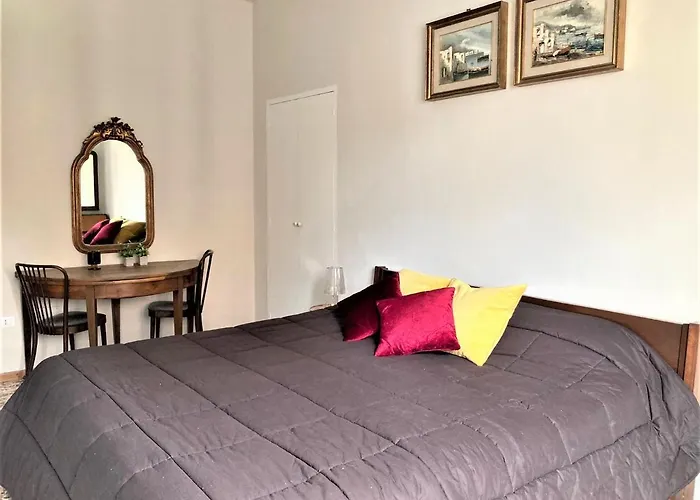Oxilia Apartment Near To Red Subway