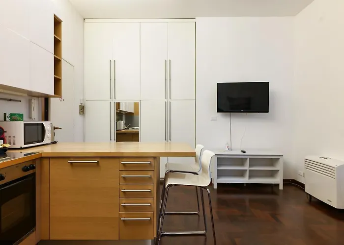 Cadorna Modern Apartment In The City Centre