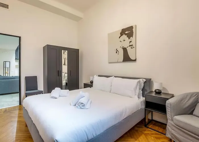 Comfortable 3 Bedrooms Apartment Few Steps From Duomo