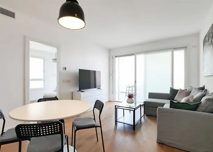 Lovely Terrace Apartment - Porta Romana District Milan
