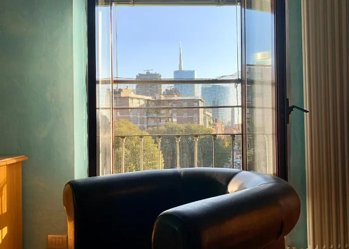 Timeless View In Milan - Isola District Apartment