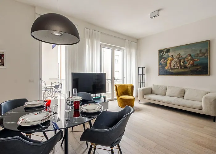 1Br Apartment Uberto Visconti Di Modrone A With Balcony In Milan
