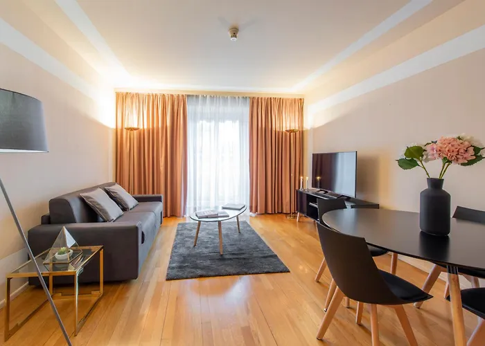 Milan Royal Suites - Centro Duomo