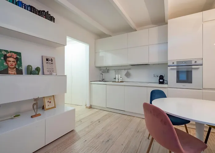 I Host Apartment - Vigevano 13