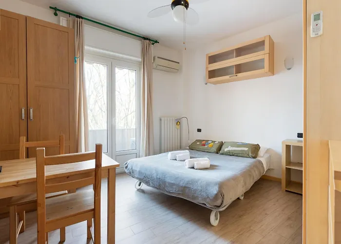 Martesana Cozy Apartment - W/ Balcony