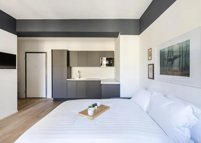 Easylife - Monolocale Con Balcone In Risorgimento