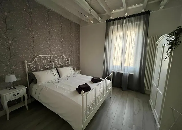 Casa Di Ringhiera Old Milan