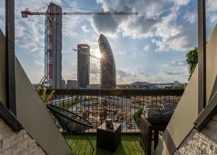 Luxury Skyview Suite - Citylife Apartment - Mico