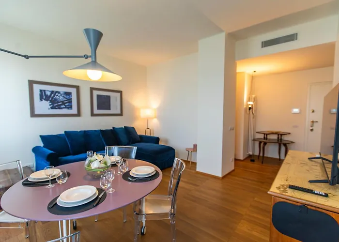 Skyattic - 801 - Citylife - 1 Min Domodossola M5
