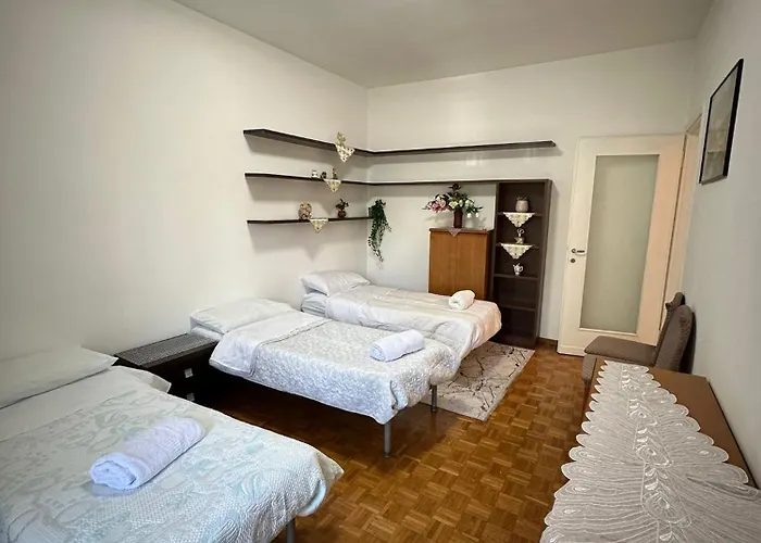 Milan Sara Luxury Apartment
