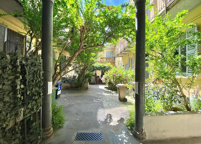 In Coorte Di Prestigio Salutati Home