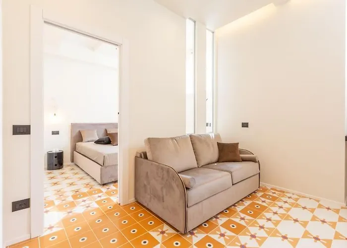 4Fo6 Navigli-Duomo -Yellow Chic Apartment -