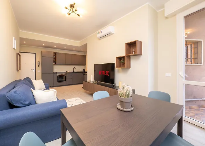Modern 2Br With Private Balcony, Steps To Metro