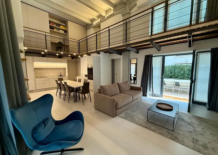Luxury House In Milano Pietrasanta 130 Mq