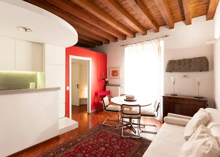 Anfiteatro Apartment In Brera