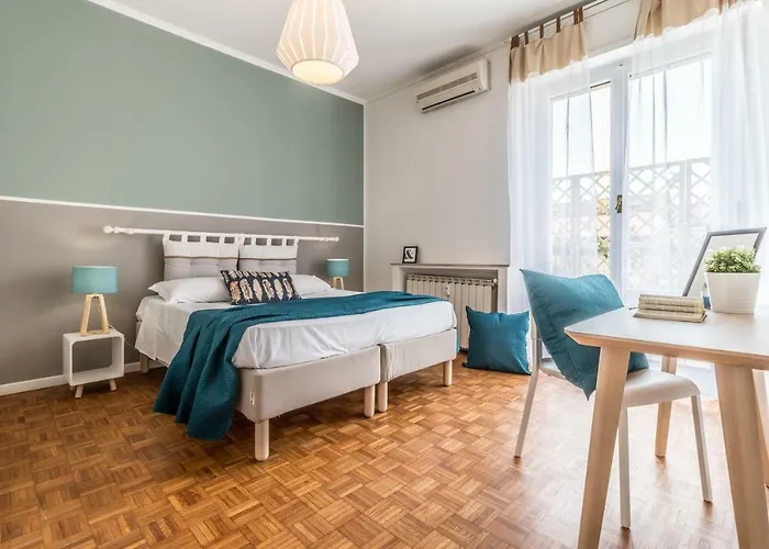 Joivy Modern 1-Bed Flat With Balcony In Portello