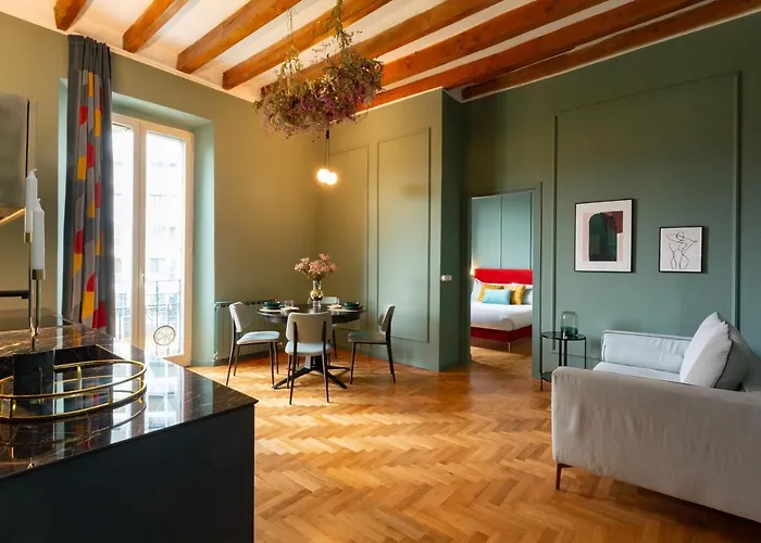 The Best Rent - Ca24 Isola Design Apartment