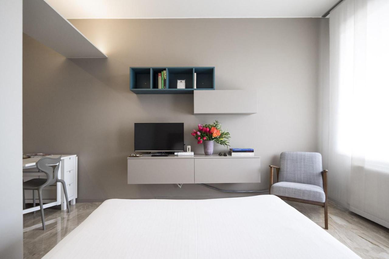 Contempora - Elvezia 8 - E14 Mailand