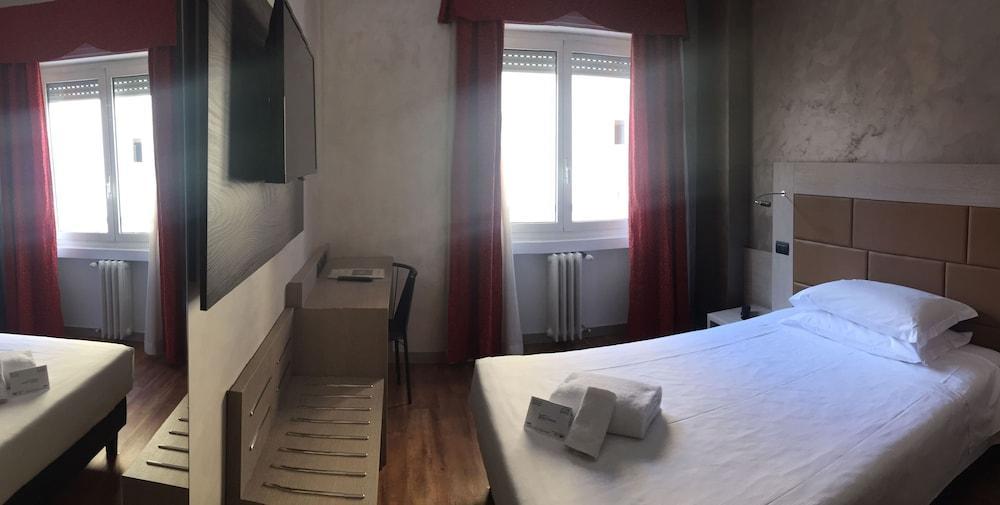 Gamma Hotel